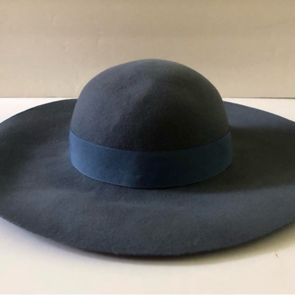 NWT Isaac Mizrahi 100 💯 🖤🖤wool Elegant Black Hat
